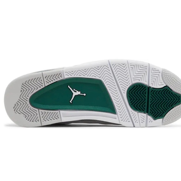 Air Jordan 4 Retro \'Oxidized Green’
